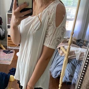 White T-shirt with cut out shoulders
